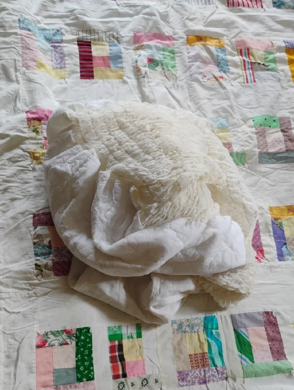 SINGLE BED QUILTED 